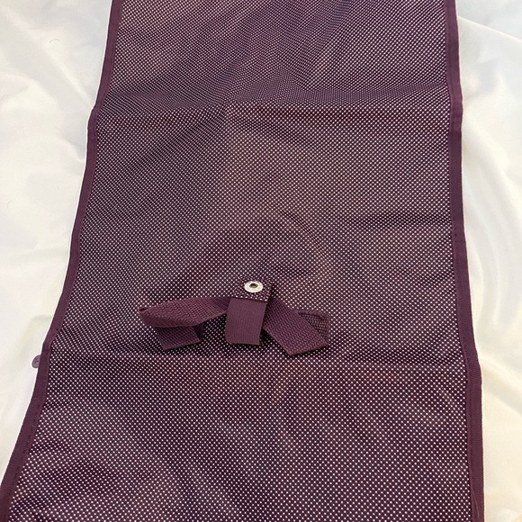 Thirty-One Toiletry Bag - Picture 3 of 3